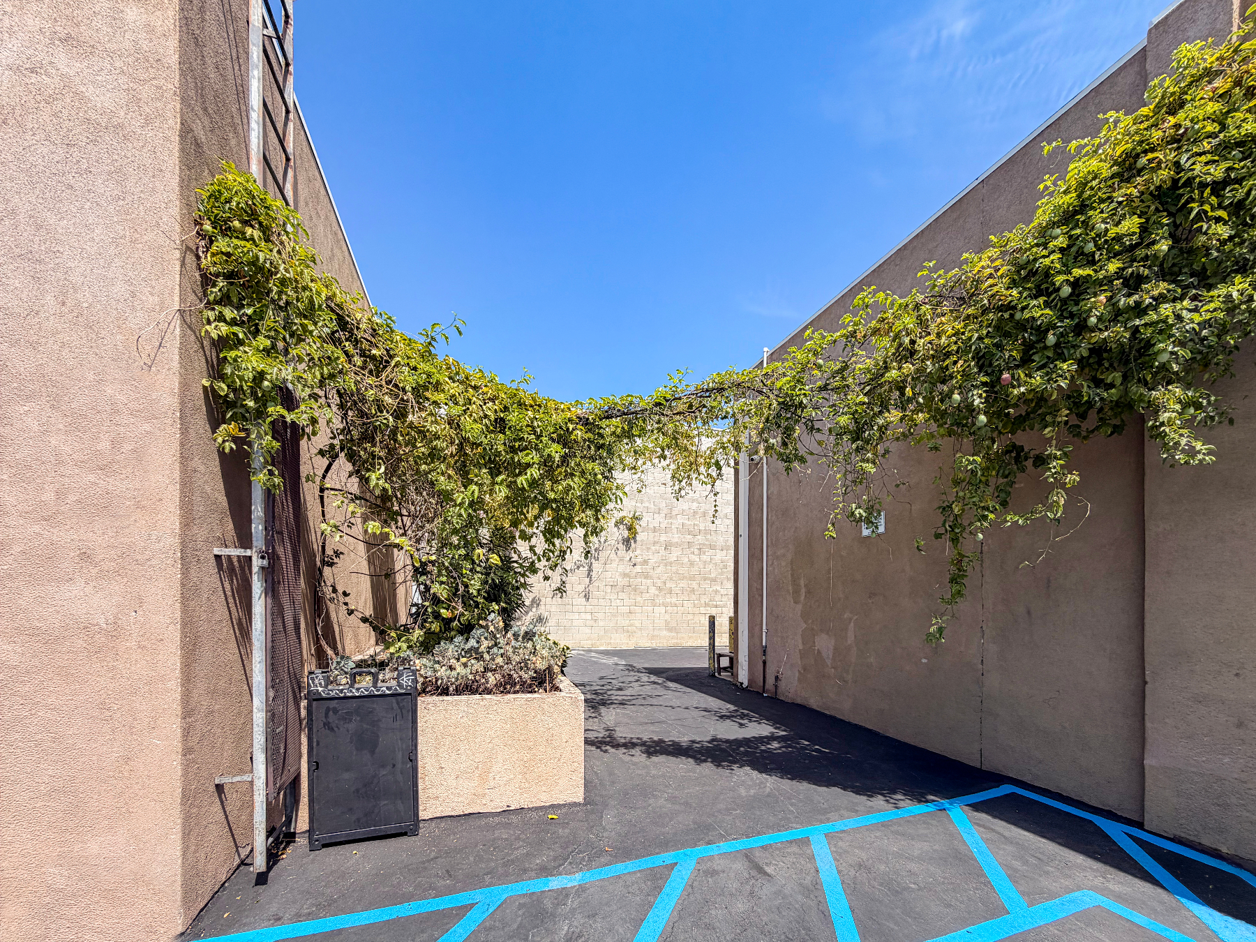Exterior Photos
