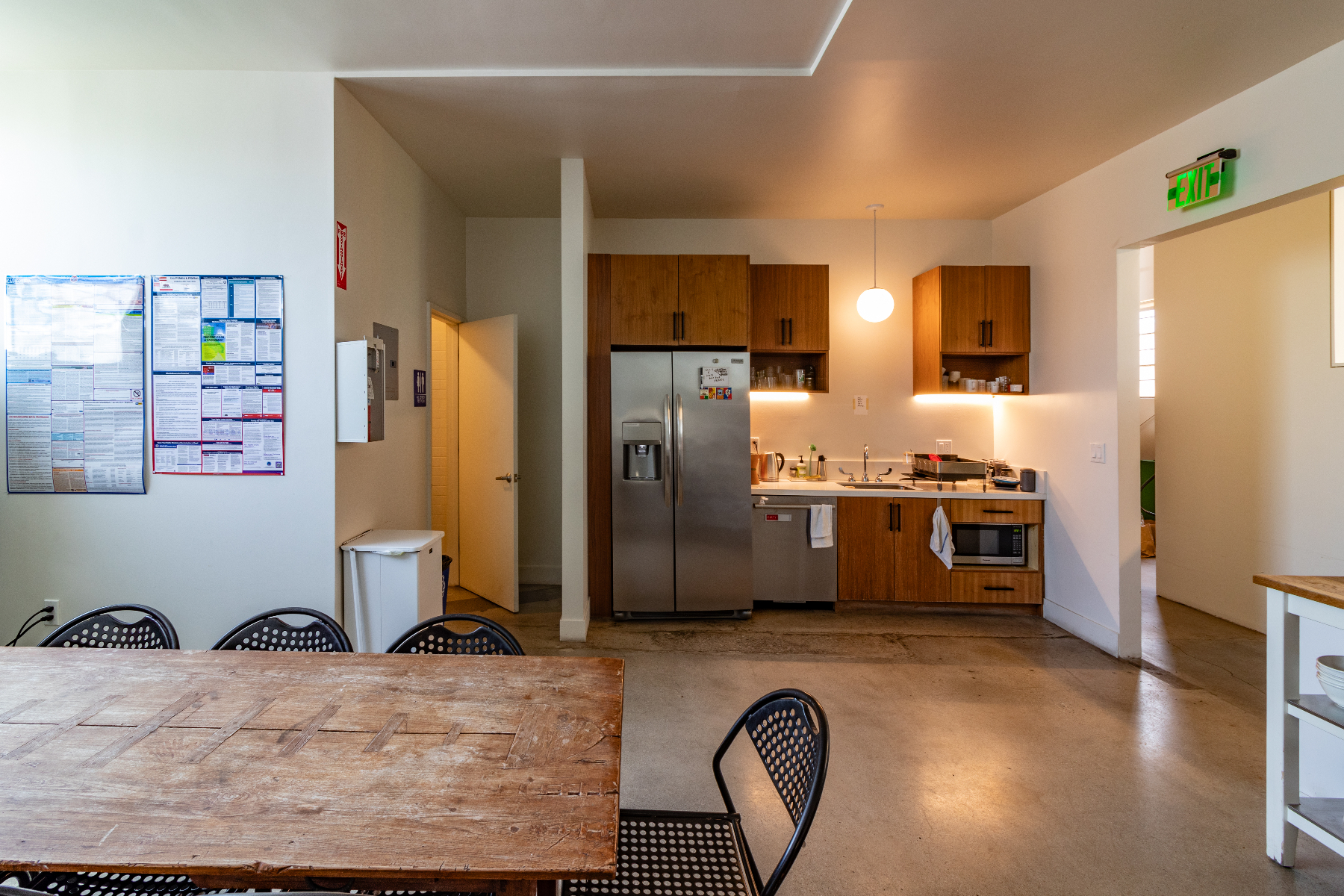 3010 Worthen Ave Photos