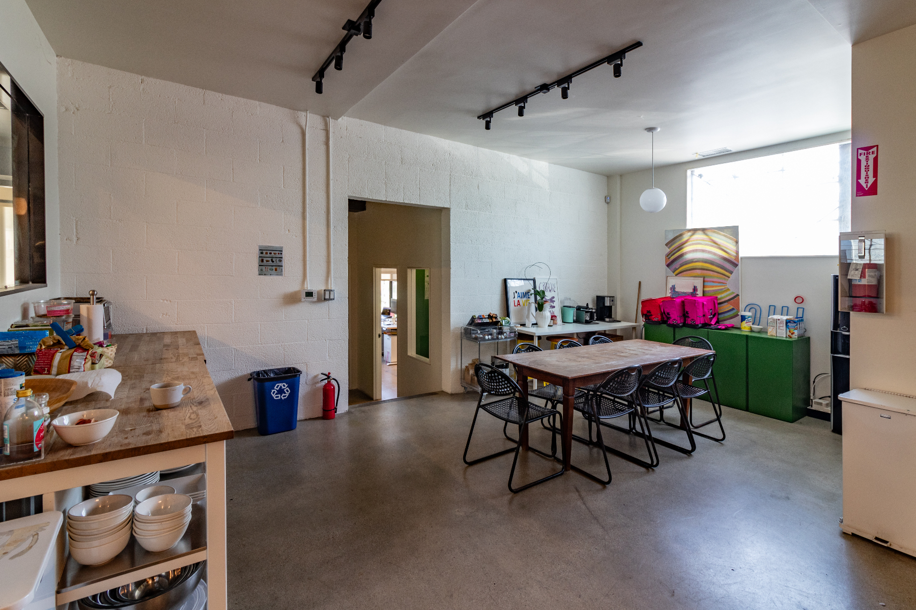 3010 Worthen Ave Photos