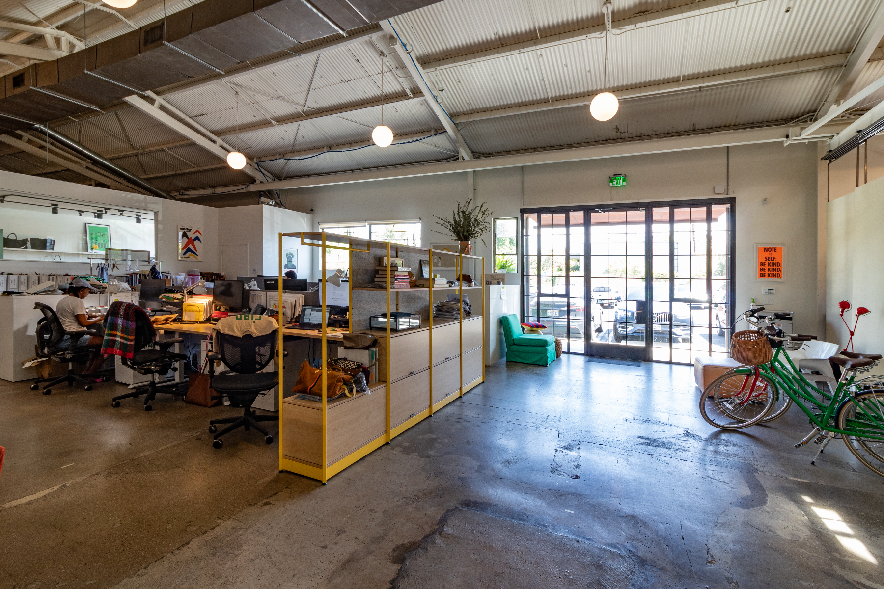3010 Worthen Ave Photos