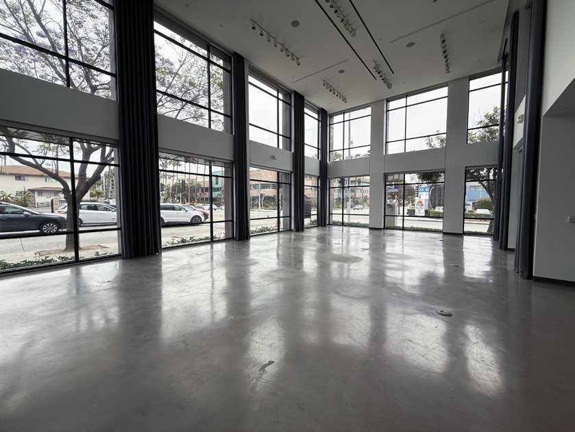 Suite A (1st Fl)