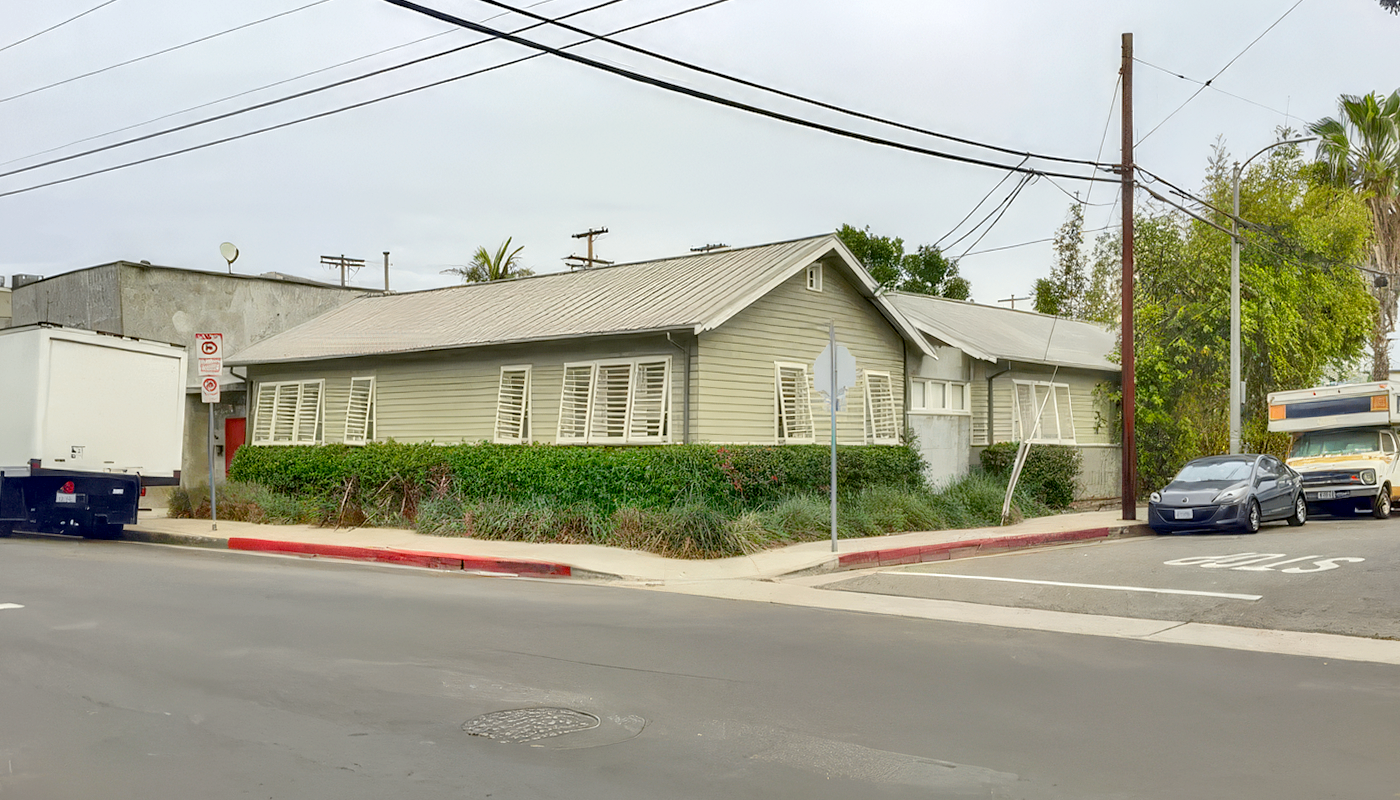 Hampton Creative Compound